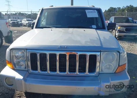 2008 Jeep Commander Sport z USA, uszkodzony, nr VIN 1J8HG48N28C127535